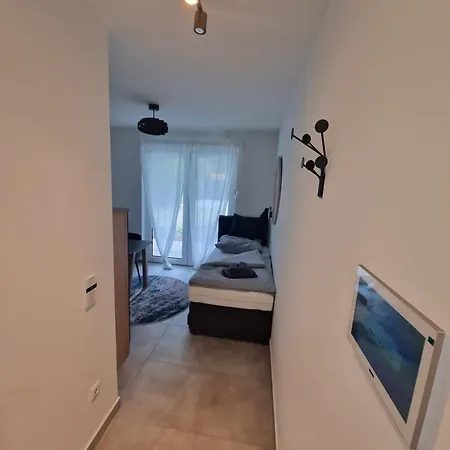 Parkside Modernes Apartman *
